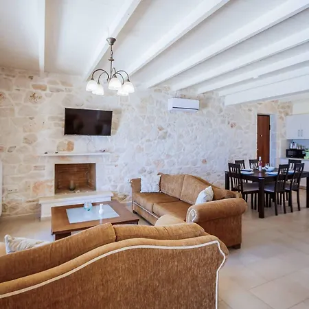 Amphitrite Villa