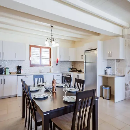 Amphitrite Villa *