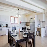 Amphitrite Villa *