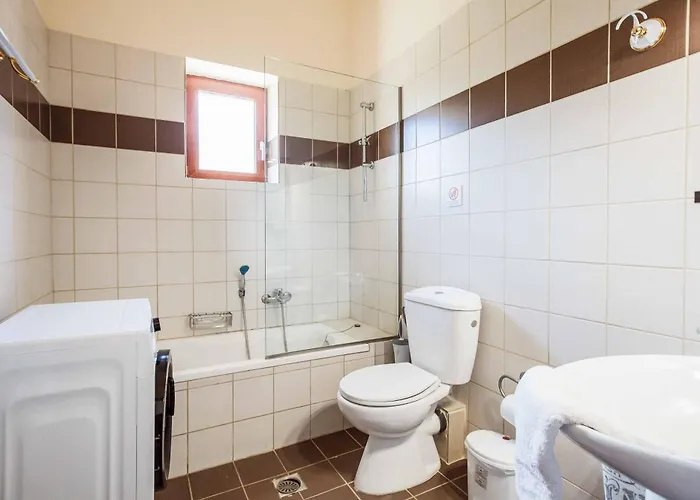 Amphitrite Villa Orthoniaí